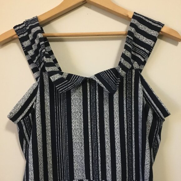 Dual Shoulder Strap Barcode Striped Button Down Tank - Picture 7 of 16